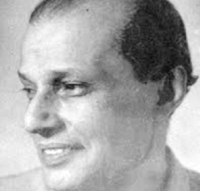 সুধীন দত্তে ট্রটস্কি-স্টালিন প্রসঙ্গ