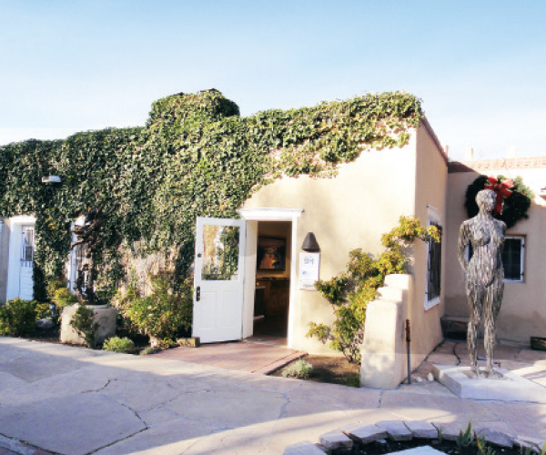 সান্তা ফের আর্ট ডিস্ট্রিক্ট ও মুনলাইট ক্যাম্পফায়ার