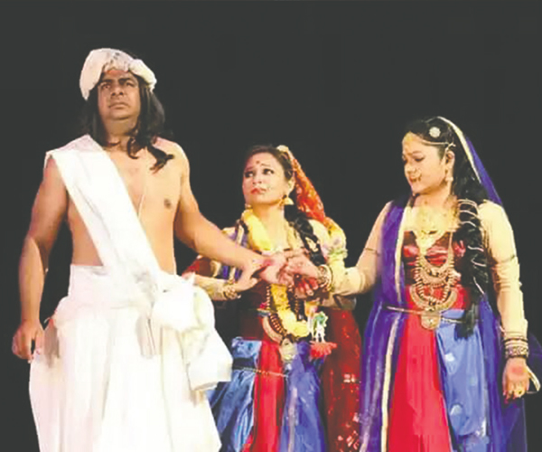 দ্রৌপদীদের অপমান  যুগ-যুগান্তরের