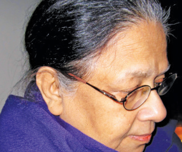 রিজিয়া রহমানের আবে-রওয়াঁ জলরেখায় লেখা ইতিহাস