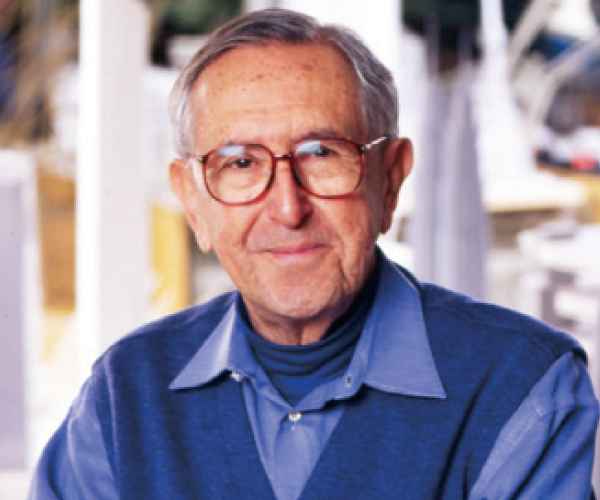 কীর্তিমান ও সৃষ্টিশীল স্থপতি সিজার পেল্লি