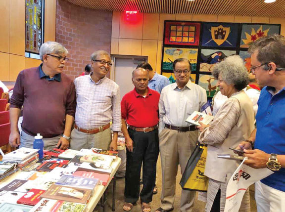 ‘অনেক মাইল ব্যেপে পৃথিবীর রাঙা দীর্ঘশ্বাস’