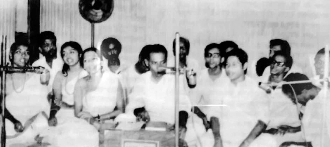 পৃথিবীর শ্রেষ্ঠ কণ্ঠস্বর স্বাধীন বাংলা বেতার কেন্দ্র