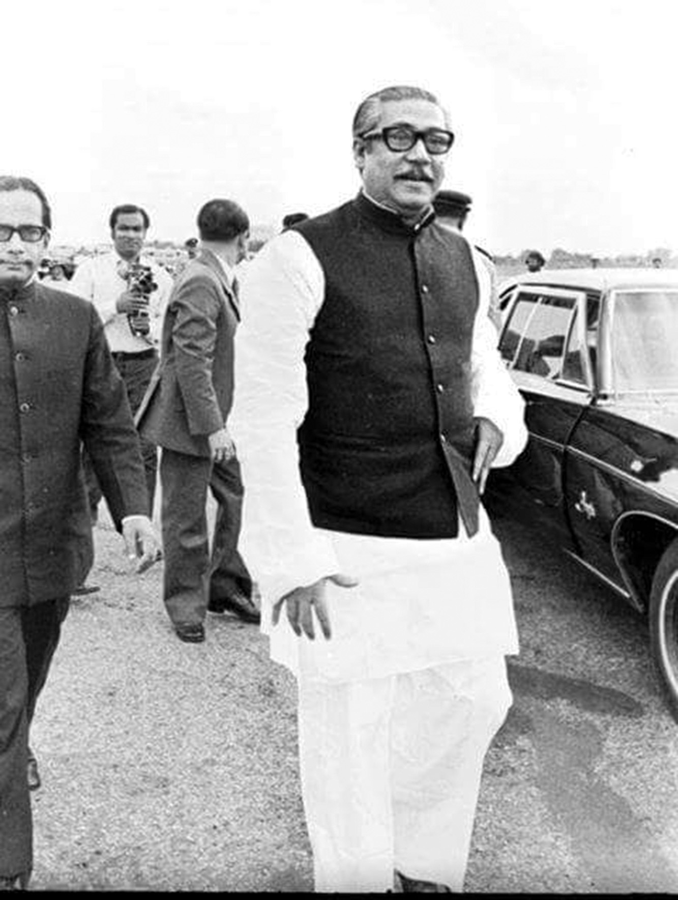 বঙ্গবন্ধুর জীবন-দর্শন ও বাঙালির রাষ্ট্রসাধনা : ঐতিহাসিক প্রেক্ষাপট