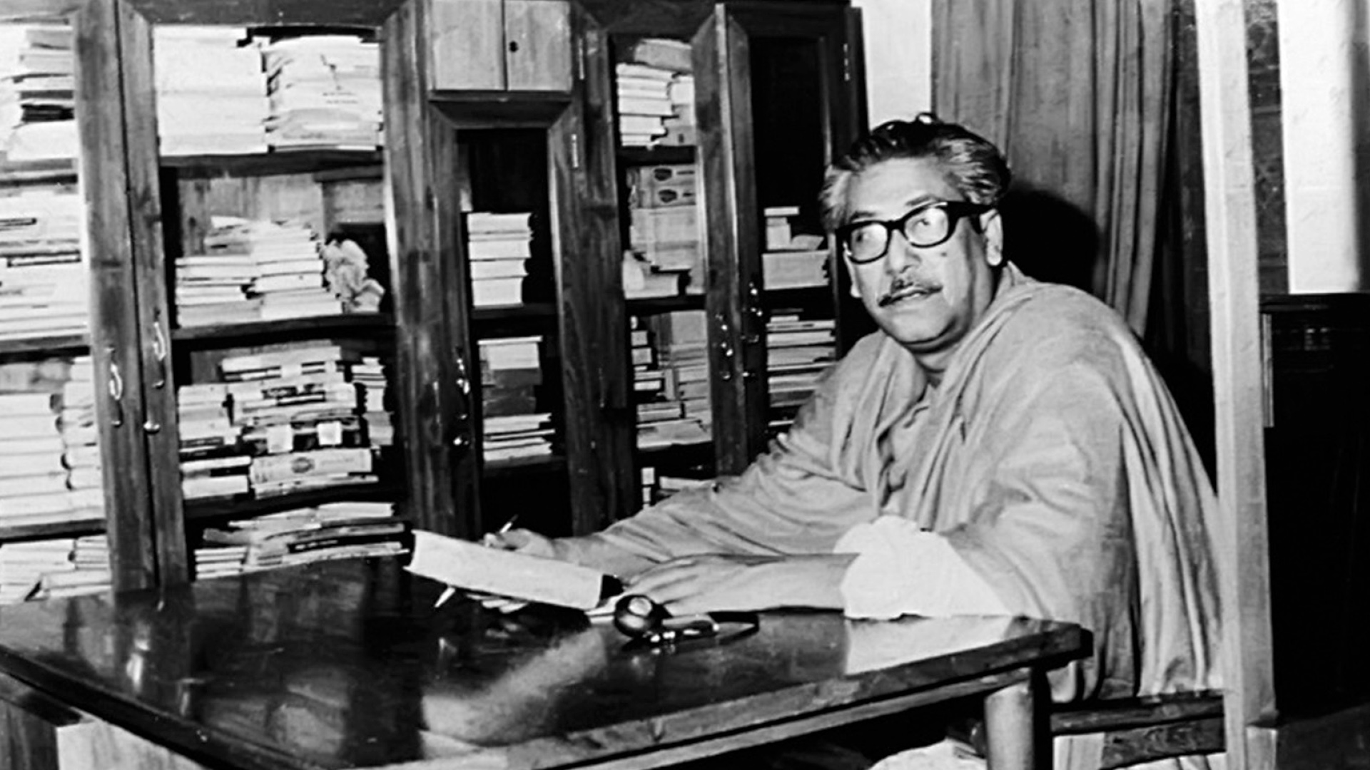 গ্রন্থাগার-সুহৃদ বঙ্গবন্ধু : ‘আমার একটি সুন্দর লাইব্রেরি ছিল’