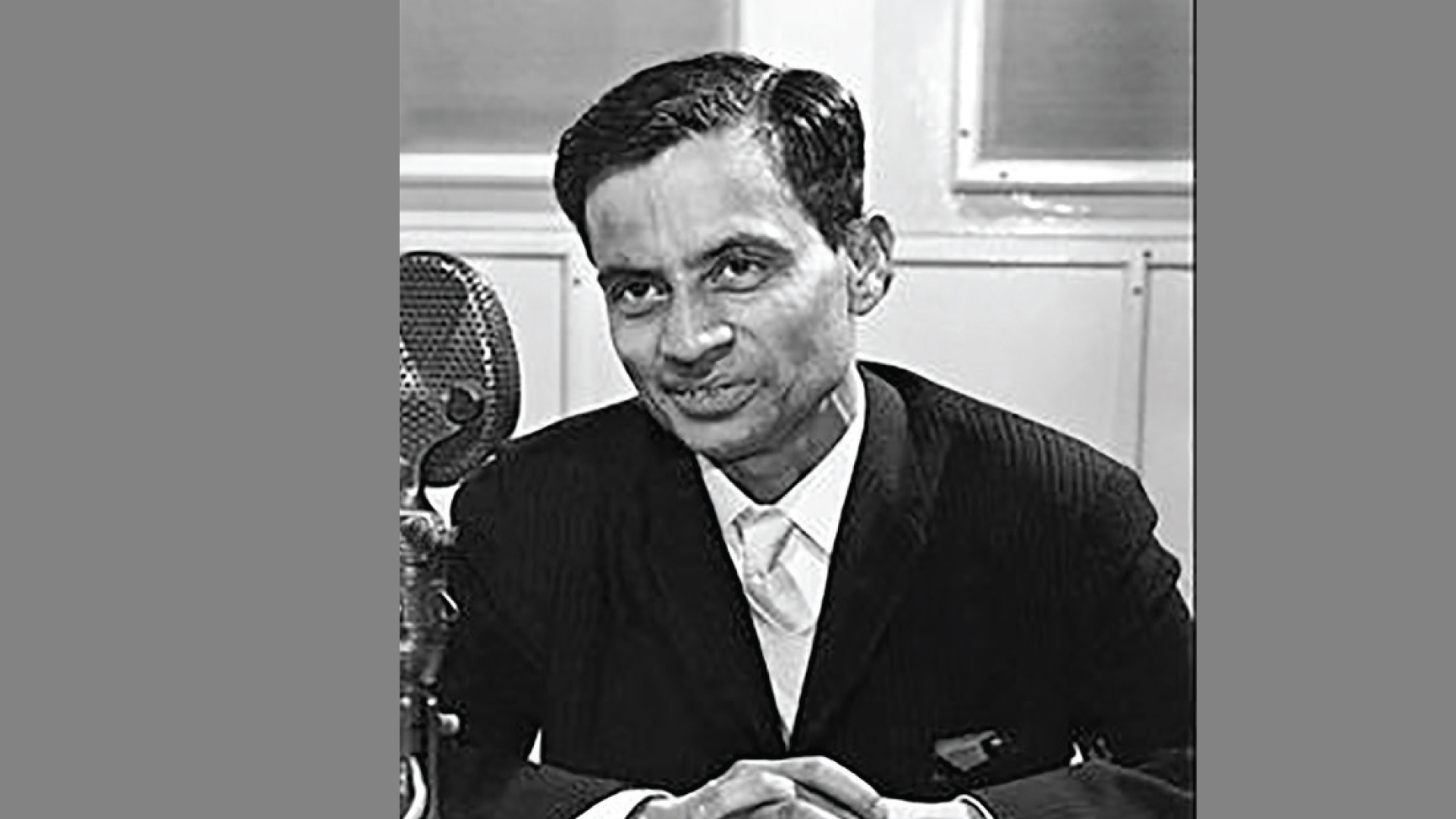 আত্মকথার দর্পণে বুদ্ধদেব বসু