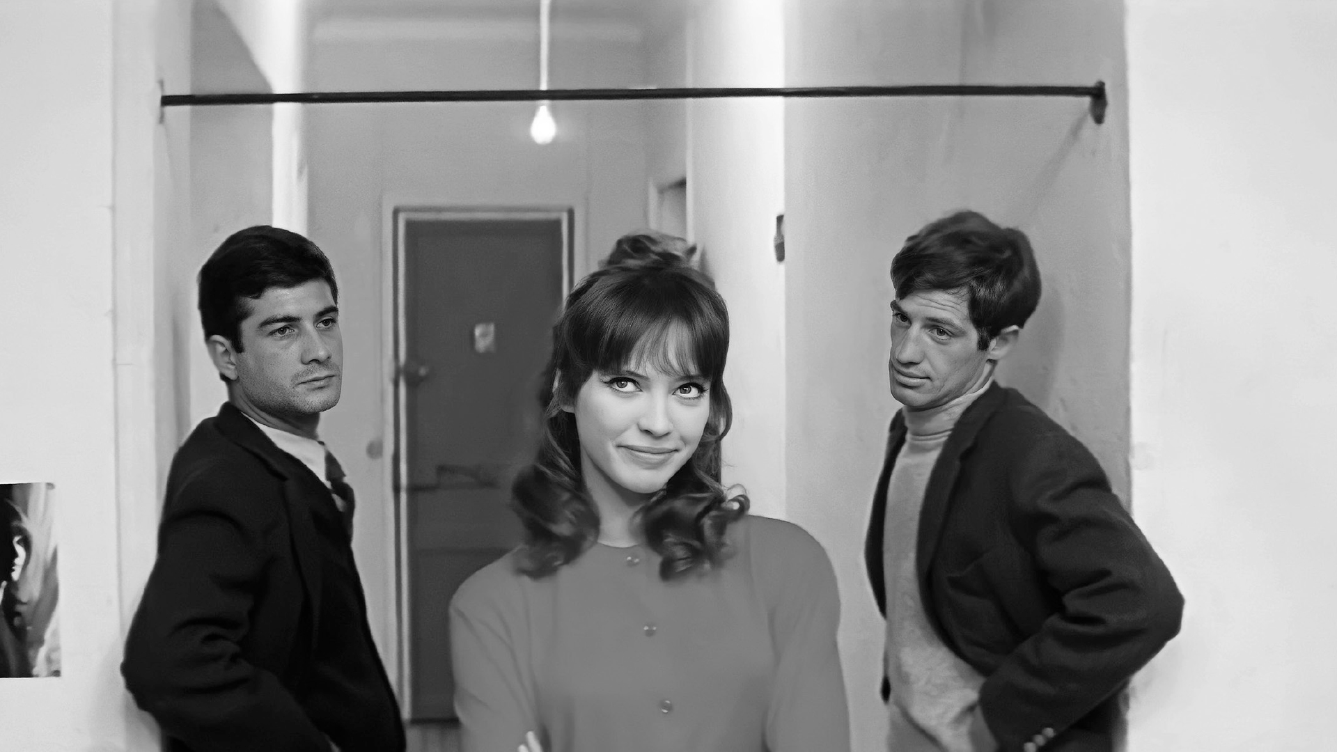 আ উওম্যান ইজ আ উওম্যান : ডিম, ডিম্বনিষেক ও জুইসঁস