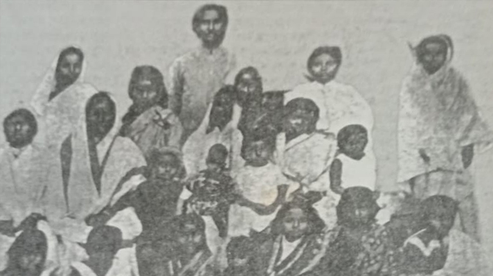 হরিপ্রভা তাকেদার খোঁজে