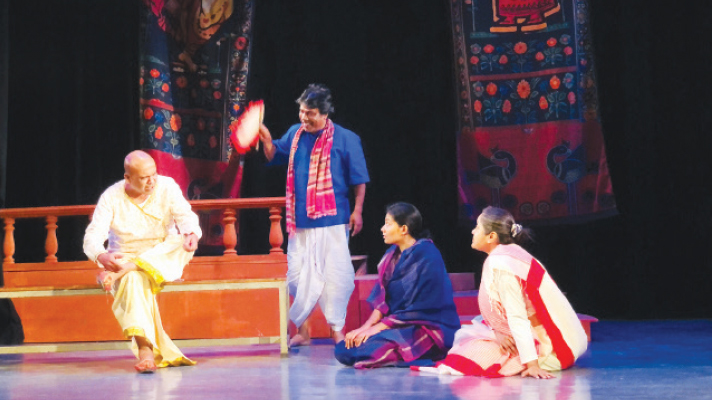 সময়ের দর্পণে শরৎশশী